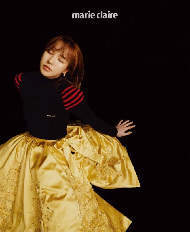 Wendy (Red Velvet) “đại náo” tạp chí sau 1 năm gặp tai nạn kinh hoàng ở SBS Gayo: Mặt biến dạng, nhưng visual vẫn gây bão MXH - Ảnh 6.