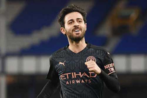Man City vẫn có một Silva
