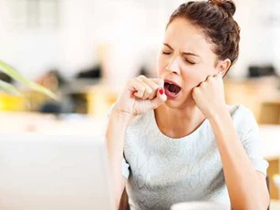 'Ngáp vặt' kiểu này có thể là dấu hiệu đang mắc bệnh nghiêm trọng