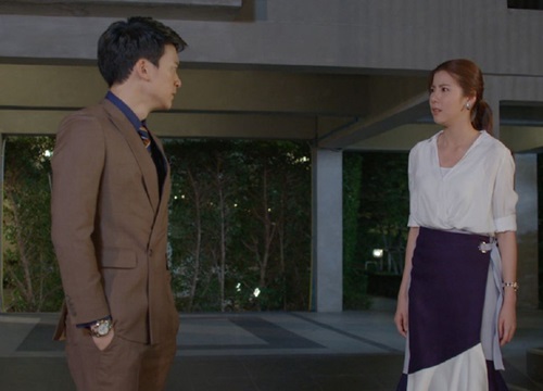 Chồng ‘lật bài ngửa’ sau đám cưới hoành tráng khiến tôi đau đớn