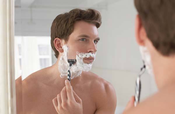 4 bước cạo râu hoàn hảo dành cho quý ông