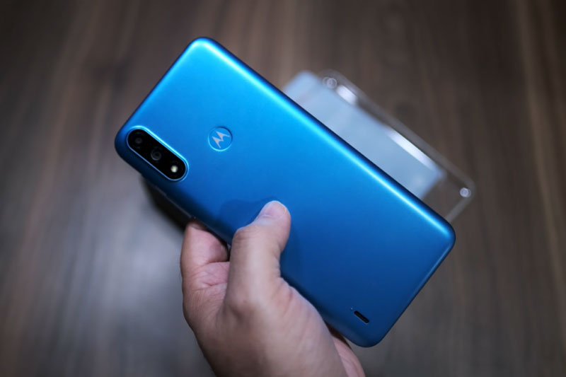 Trên tay Motorola Moto E7 Power vừa ra mắt với pin 5.000 mAh, giá 2,39 triệu