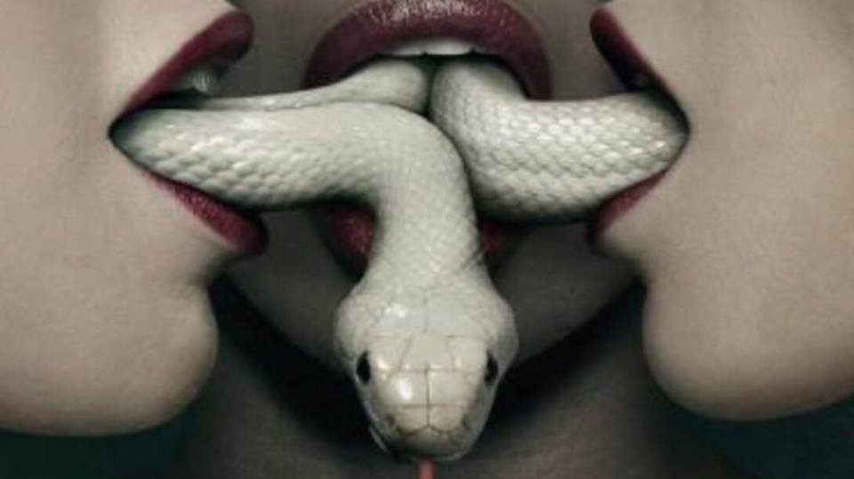 Phụ nữ nếu muốn sống cuộc đời bình yên thì đừng bao giờ mở miệng nói 5 câu này