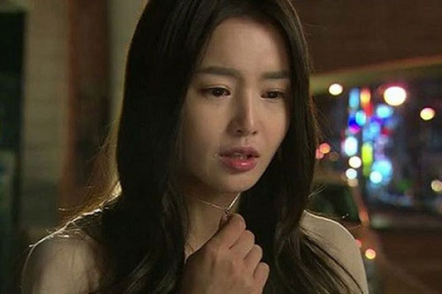 Tờ di chúc phân chia tiền tỷ của nhà chồng khiến con dâu uất nghẹn