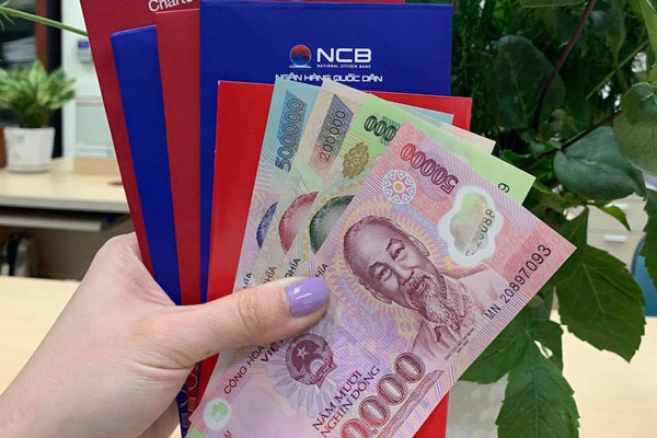 Khách hàng gửi tiết kiệm sau Tết Nguyên đán sẽ có lợi