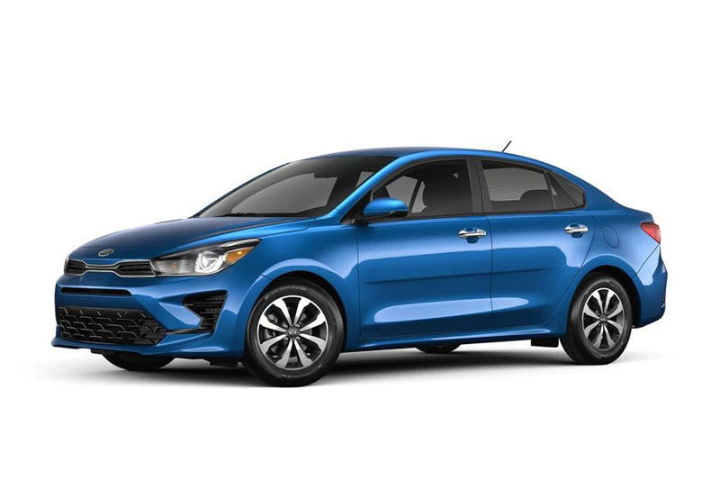 5. Kia Rio (giá khởi điểm: 17.015 USD).