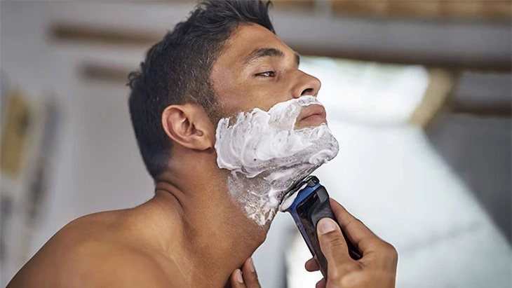 5 lưu ý khi cạo râu phái mạnh cần nhớ