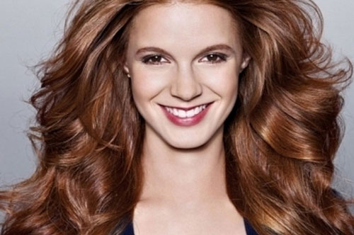 Mẹo nhỏ giúp tóc xoăn bồng bềnh không xơ gãy