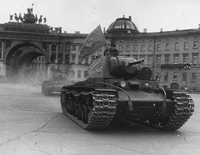 Cuộc bao vây đáng sợ nhất lịch sử: Đức nỗ lực san phẳng Leningrad, Hồng quân quyết cứu bằng được - Ảnh 11.