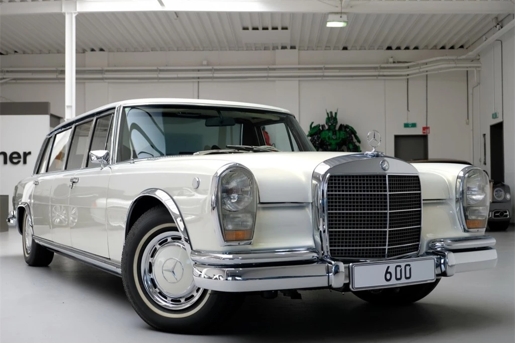 Mercedes-Benz 600 Pullman anh 2