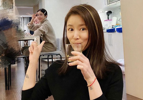 Lâm Tâm Như gây xôn xao vì hình ảnh mới giữa lúc dính tin đồn bị Hoắc Kiến Hoa đuổi khỏi nhà