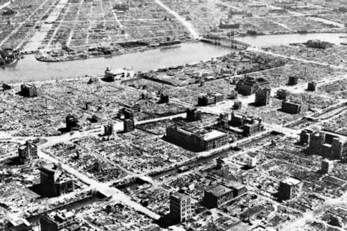 Nha sĩ Mỹ hiến kế thiêu trụi Tokyo bằng “bom dơi”