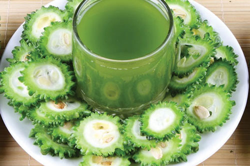 Cân nặng giảm cực nhanh chỉ bằng mướp đắng và mật ong