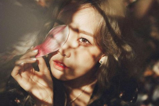 Đàn ông thích nhìn bộ phận nào nhất trên cơ thể phụ nữ trong lần gặp đầu tiên?