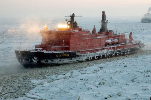 Soi tàu phá băng hạt nhân mạnh nhất thế giới của Nga