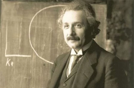 Bí mật về những cuộc tình sóng gió của Albert Einstein
