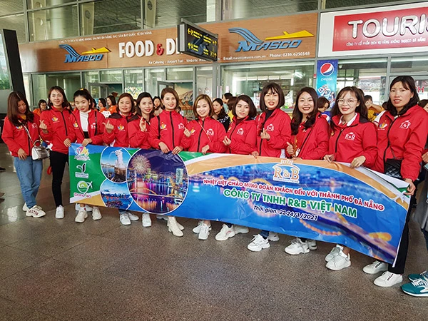 Đoàn khách du lịch MICE của Công ty TNHH R&B Việt Nam từ Hà Nội đến Đà Nẵng từ ngày 22 - 24/01/2021
