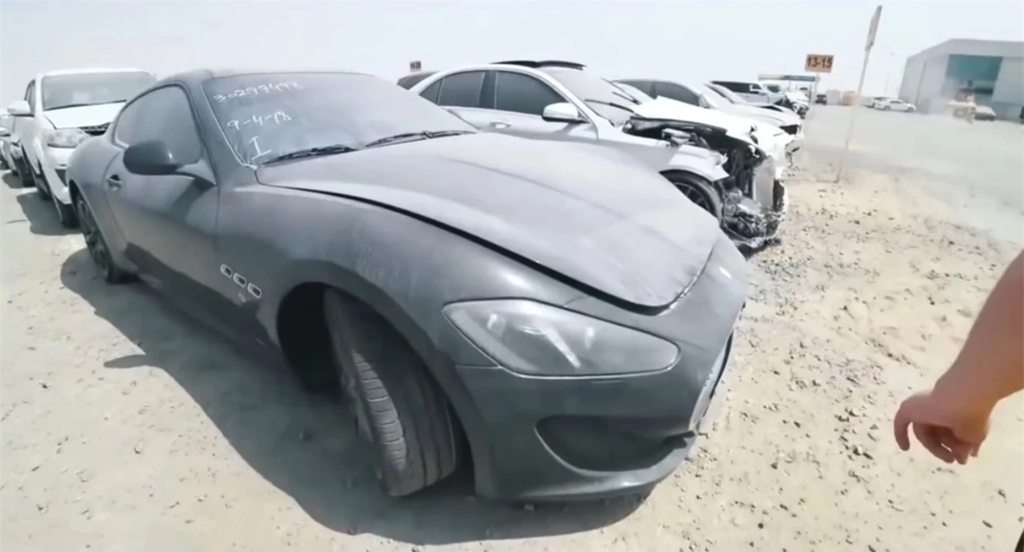 Tại sao Dubai lại có nhiều siêu xe bị bỏ rơi đến thế?