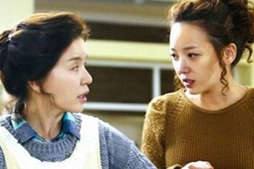 Mua áo hàng hiệu tặng mẹ chồng nhưng báo giá "hàng chợ", con dâu choáng vì gợi ý của mẹ chồng