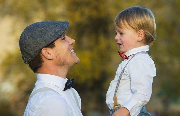 Tại sao chúng ta nhiều khả năng giống bố hơn giống mẹ?