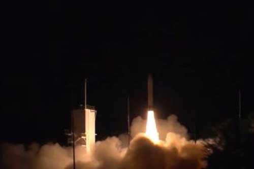 Mỹ trang bị tên lửa siêu thanh siêu chính xác