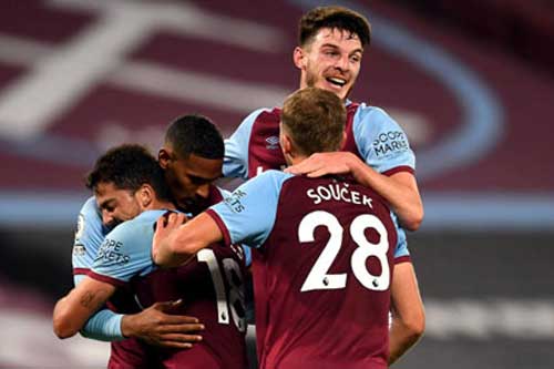 'Bí mật trần trụi' sau thành công của West Ham