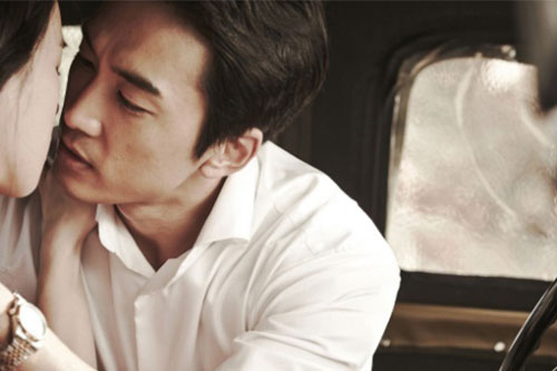 Vì sao đàn ông thích ngoại tình với người xấu hơn vợ?