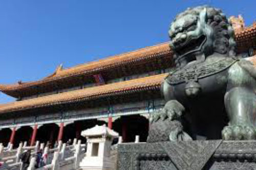 Chuyện ly kỳ ở Tử Cấm Thành: Chứng kiến cô gái nổi lềnh bềnh dưới giếng hoang với nụ cười kỳ dị, vị thái giám liền ngã bệnh ngay trong đêm