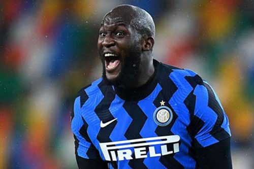 Lukaku cân bằng kỷ lục 71 năm tại Derby Milan, thách thức Ibrahimovic