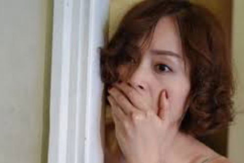 Thấy mẹ chồng dạy cháu, tôi điêu đứng và muốn ra ở riêng ngay và luôn