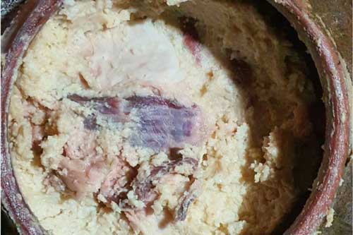 Thơm ngon thịt lợn muối chua của đồng bào Dao Sơn La