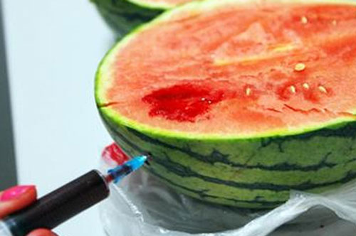 Bổ dưa thấy 4 dấu hiệu bất thường hãy vứt bỏ, chớ ăn kẻo rước bệnh