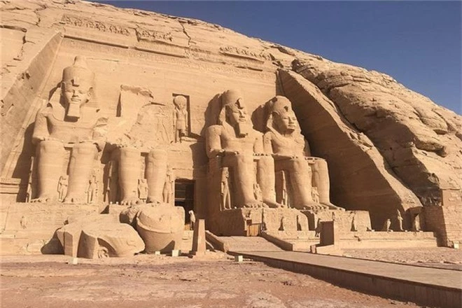 Khám phá vẻ đẹp huy hoàng của các kỳ quan Ai Cập cổ đại ảnh 13