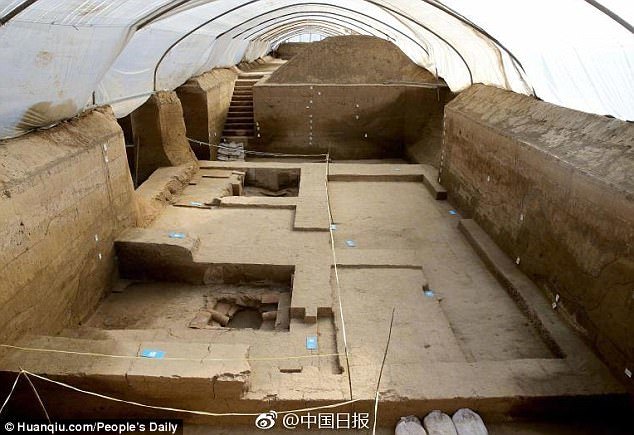 Phòng tắm xa hoa của hoàng đế nhà Tần