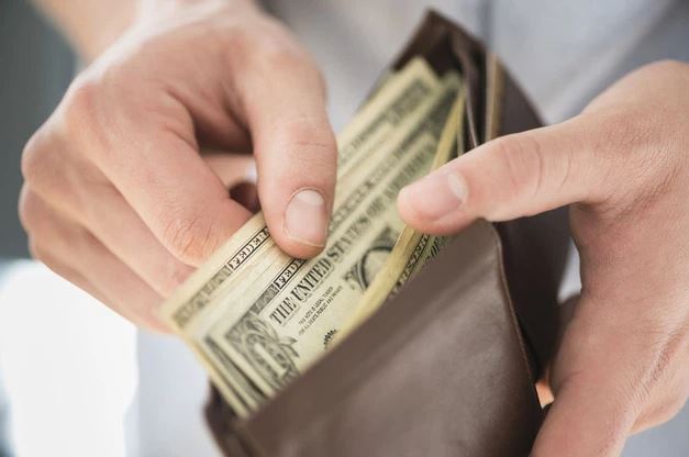 Triệu phú tự thân không tự nhiên mà giàu: Đánh đổi từ gia đình đến thú vui, tuân theo kỷ luật không nhiều người làm được