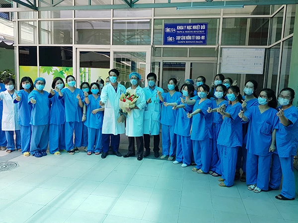 Ngành y tế Đà Nẵng đã có nhiều cống hiến, hy sinh thầm lặng để cùng TP đứng vững trong đại dịch Covid-19