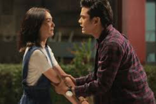 Mắng vợ chỉ biết "đốt tiền" khi ngồi ăn bát phở nhưng lời đáp trả của cô mới thật sự khiến chồng đứng chôn chân tại chỗ