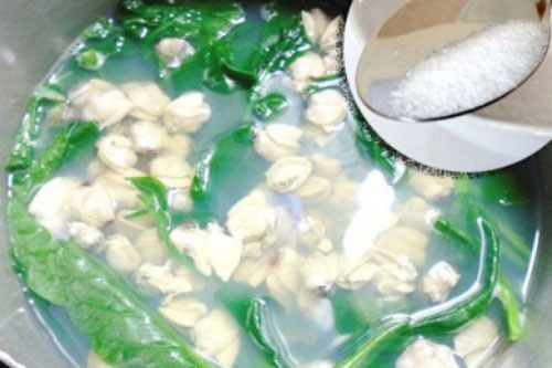 Mẹo chữa mặn siêu đơn giản cho món canh mà không cần thêm nước