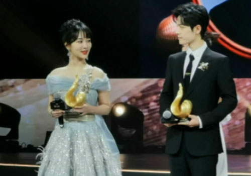 Đêm hội Weibo vướng nghi án mang Tiêu Chiến ra làm trò PR, cả Dương Tử cũng bị lôi vào cuộc mắng chửi