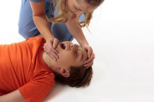 Triệu chứng thường gặp của bệnh động kinh