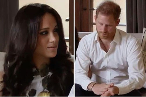 Nhà Sussex lần đầu xuất hiện sau khi chính thức rời khỏi hoàng gia, sắc mặt của Meghan Markle với chồng khác nhau "một trời một vực"