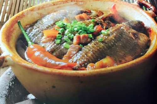 Làm món cá kho tộ thơm ngon hấp dẫn cho cả gia đình