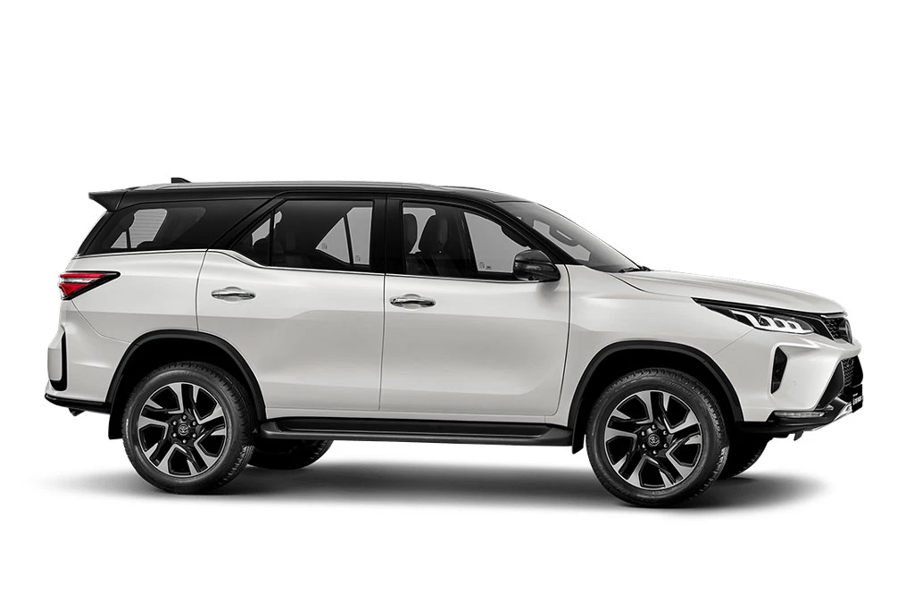 Toyota Fortuner Legender 2.4 AT 4x2.