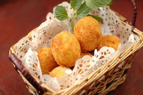 Chỉ là trứng cút nhưng chế biến theo cách này cơm bao nhiêu cũng hết