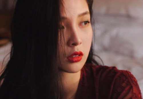 Đám cưới anh trai chồng, tôi mừng 500 nghìn thì bị chồng mắng