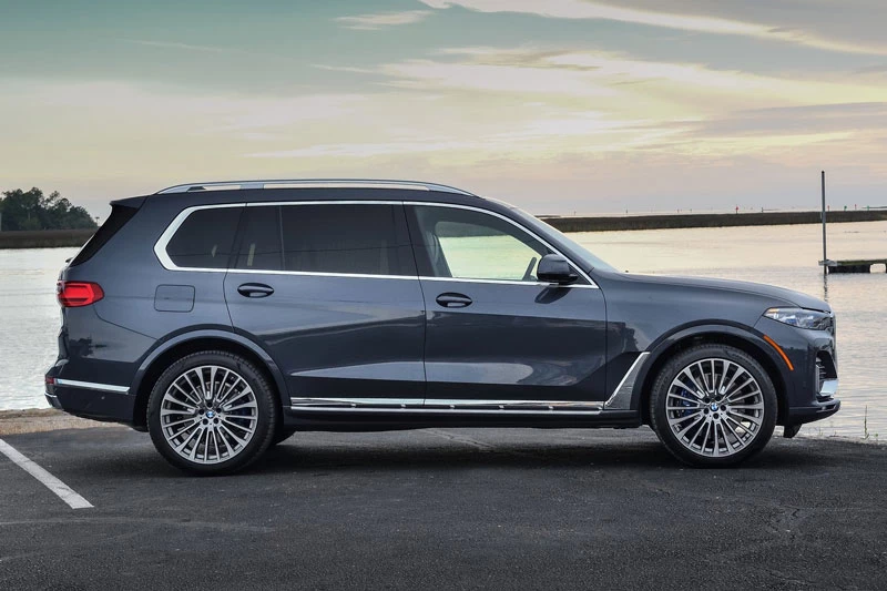 10. BMW X7.