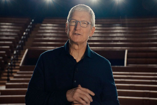 Tim Cook khẳng định, Apple đã chuẩn bị thứ lớn lao hơn cả iPhone