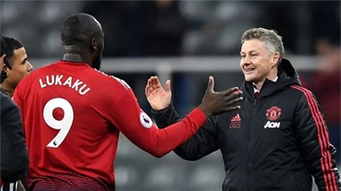 Lukaku nói gì về Solskjaer sau 18 tháng rời MU?