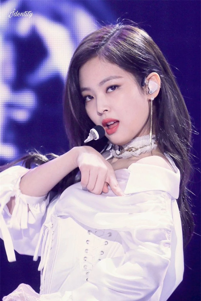 Mỹ nhân BLACKPINK hẹn hò G-Dragon: Gia thế khủng, nhan sắc nóng bỏng hàng đầu showbiz Hàn - Ảnh 2.