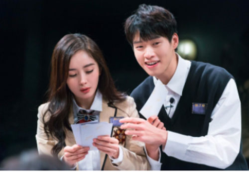 Hé lộ lý do Dương Mịch nhất quyết không công khai mối quan hệ với "tình trẻ" Ngụy Đại Huân, liệu có liên quan đến chồng cũ Lưu Khải Uy?